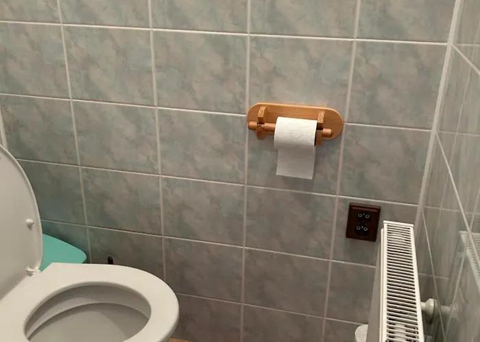 Na Konci Sveta Svetla * Studena